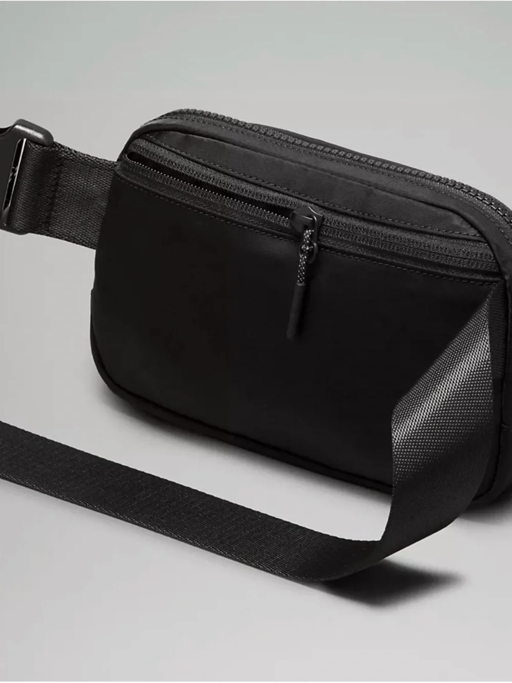 lululemon Black Crossbody Belt Bag - Picture 4 of 4